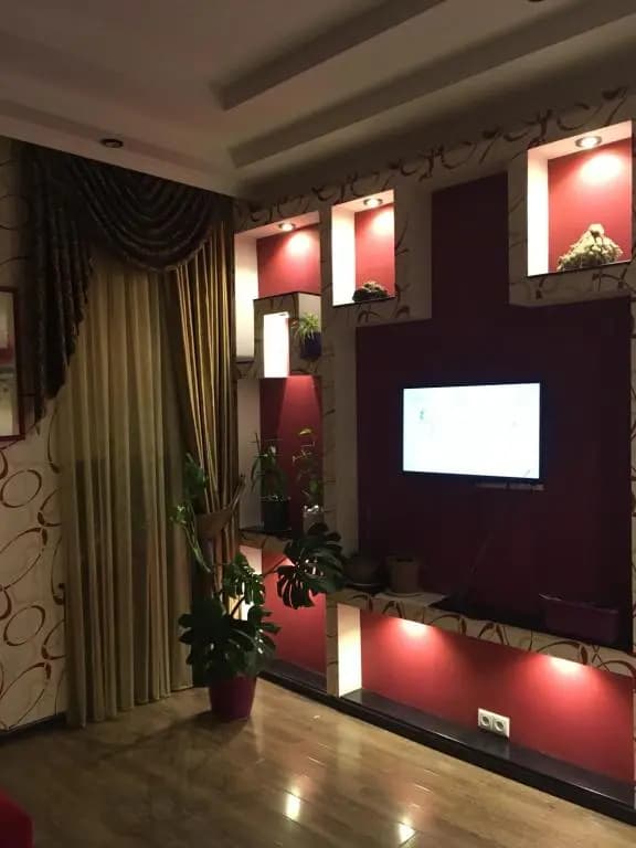 Jeji's house - main photo
