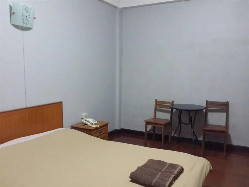White Orchid Inn - photo 4