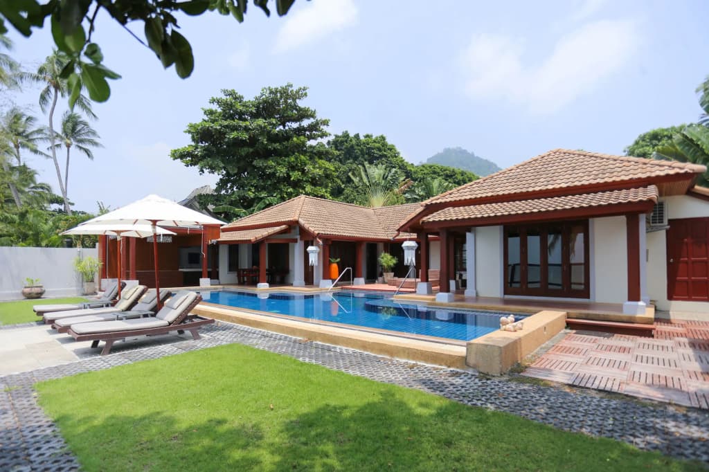 Pao Jin Poon Beach Front Villa - photo 11