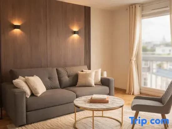 Parisian Studio with Eiffel Tower view & lift - photo 2