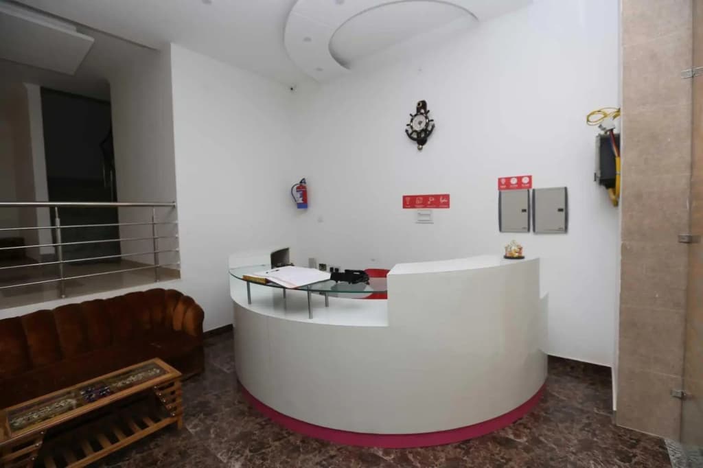 OYO 19718 Hotel Priva - photo 10