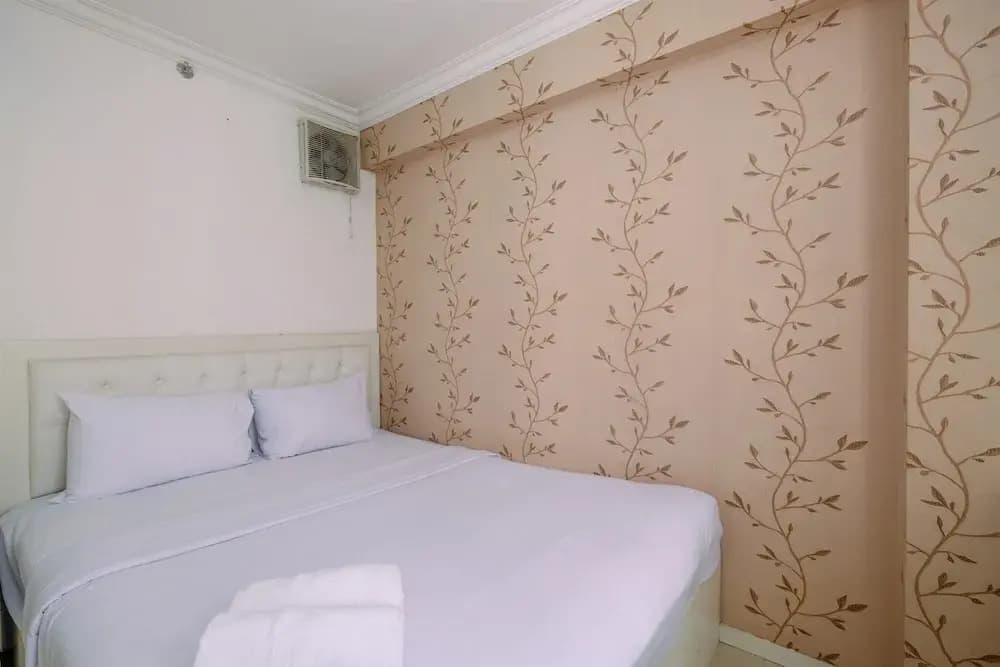 Modern And Tidy 2Br Bassura City Apartment - photo 6
