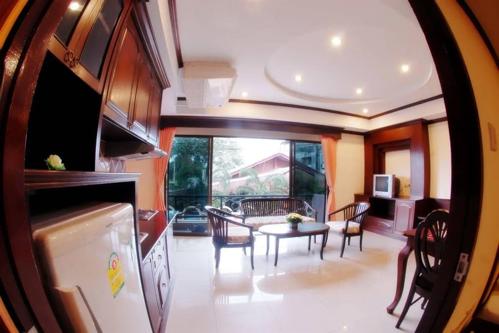 Golden Villa - photo 8
