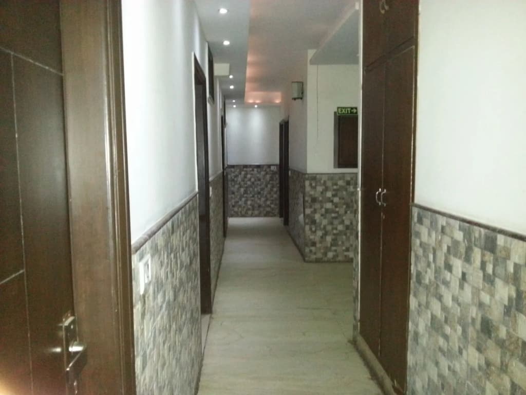 Hotel Shivam International - photo 8