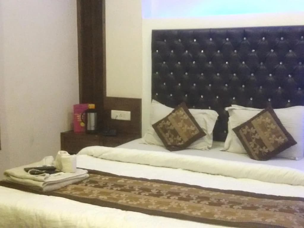 Hotel Saffron Inn - photo 4