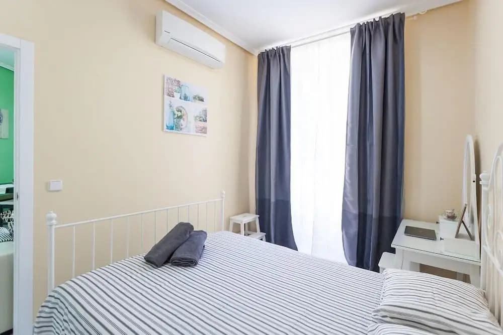Sunny Urban Apt. Historic District - Sol - photo 4