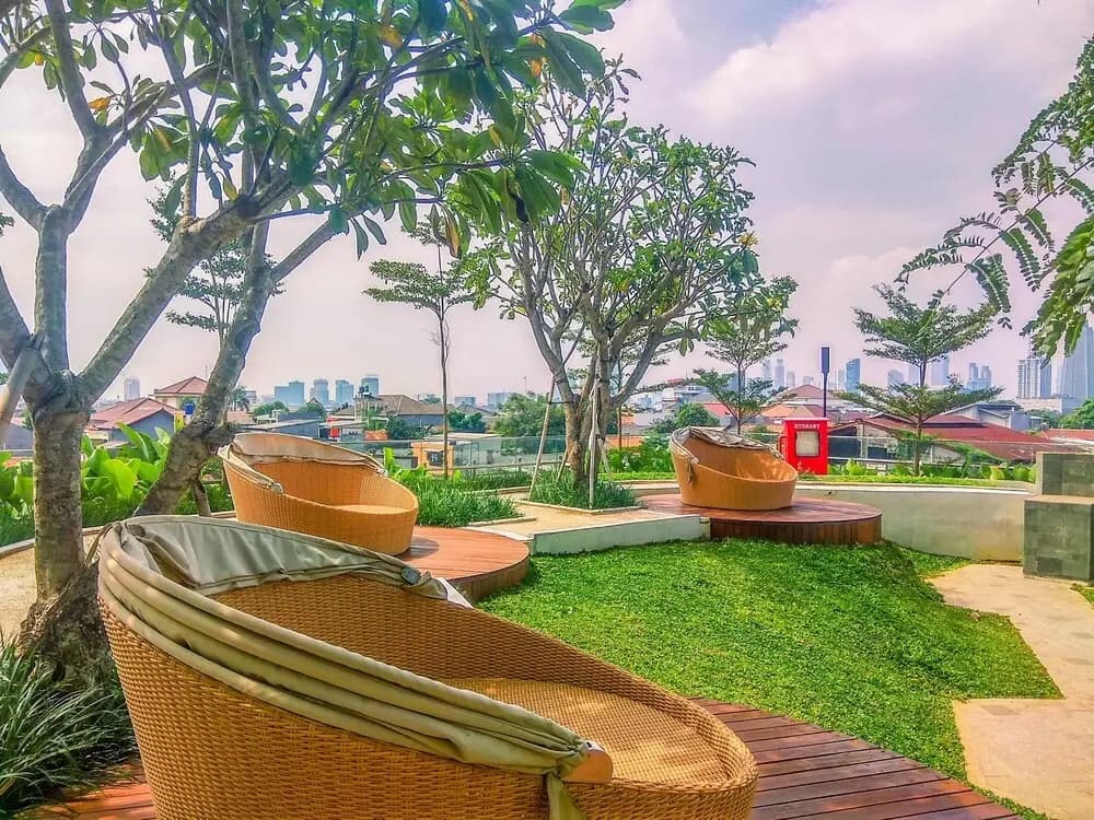 Spacious And Nice 2Br Apartment At Permata Hijau Suites - photo 19