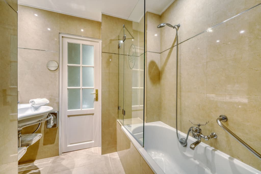 Hotel Belfast - photo 9