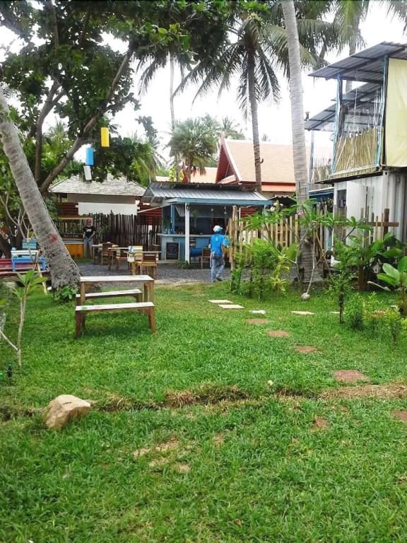 Think & Retro Cafe Lipa Noi Samui - photo 15