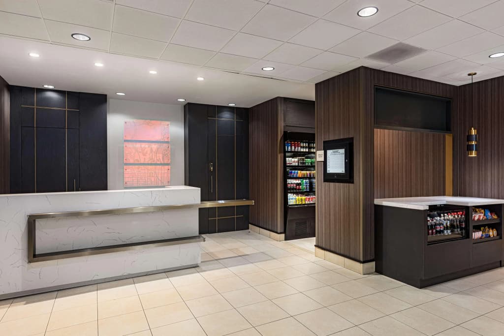 Hilton Garden Inn Los Angeles/Hollywood - photo 2