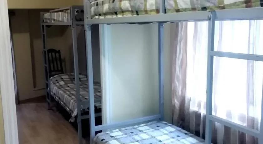 Hostel at 19 - photo 2