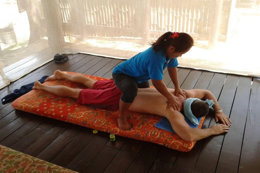 Lanta Castaway Beach Resort - photo 21