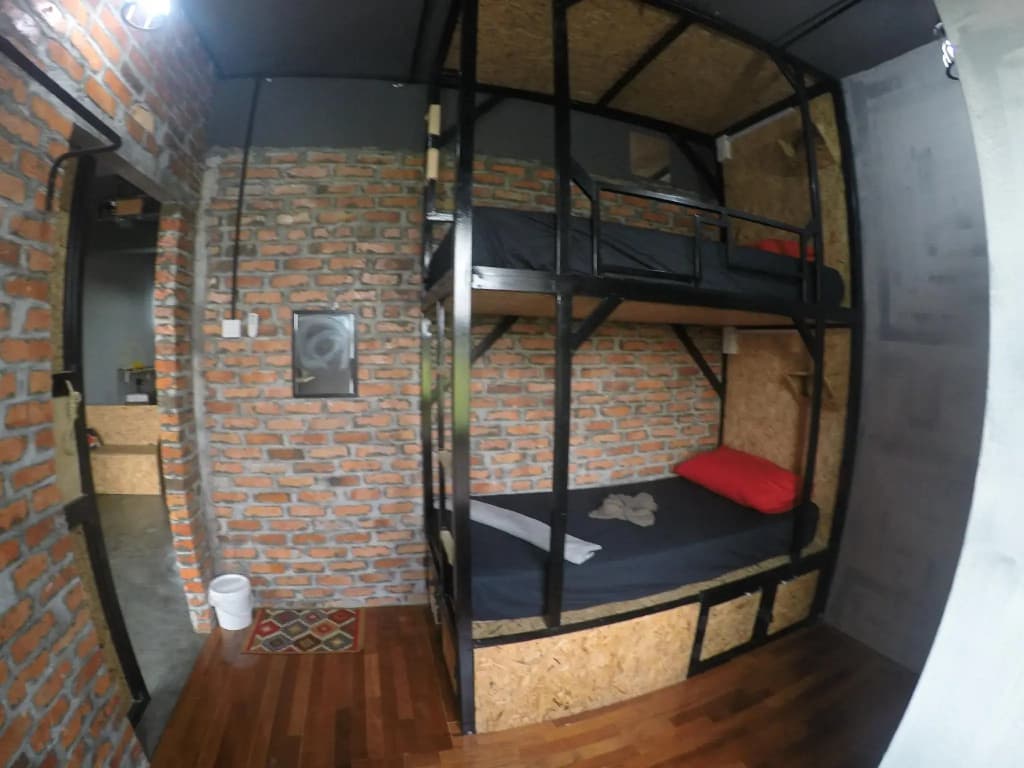 THE BUNK BACKPACKERS HOSTEL by fleur - photo 15