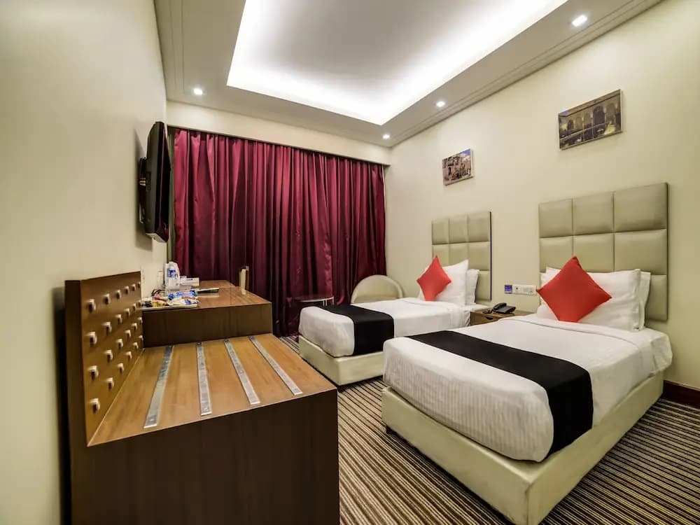 New Haven Hotel Greater Kailash by OYO - photo 3