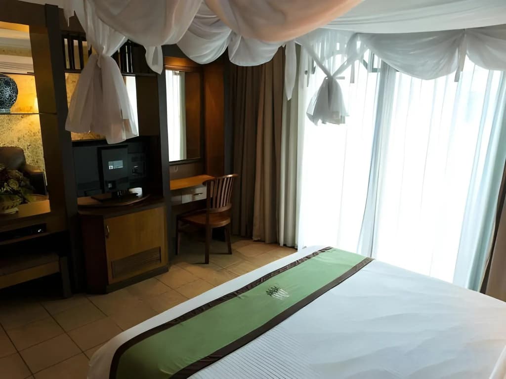 Heritage Hotel - photo 25
