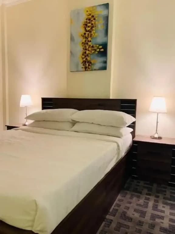 Chelsea Gardens Apartment - photo 5