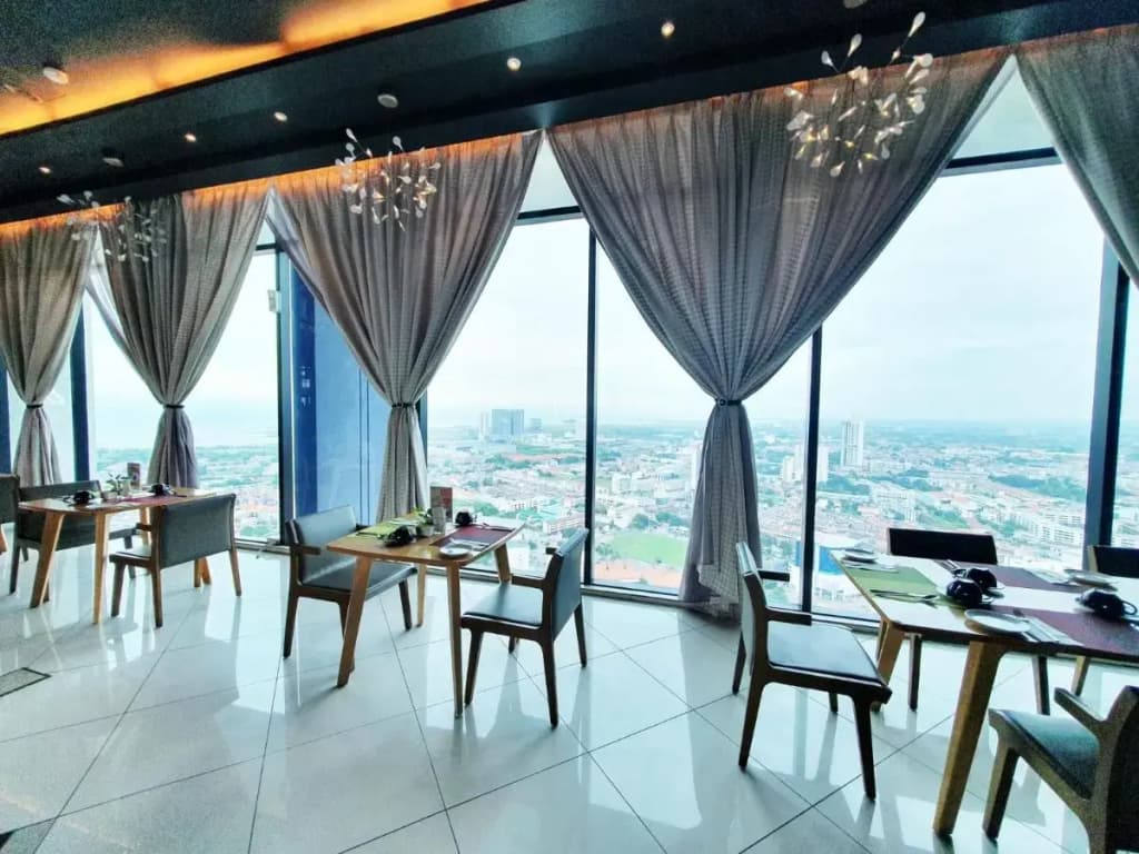 The Shore Hotel & Residences - photo 41