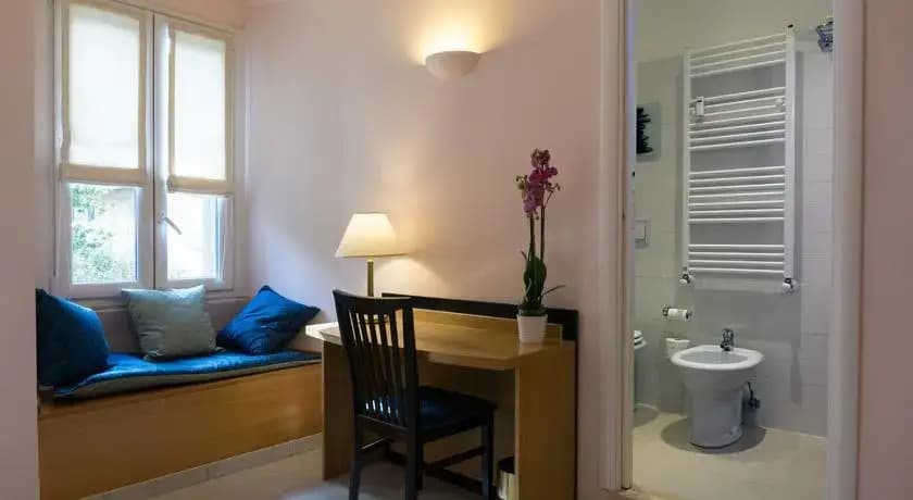 Poppy House - photo 6