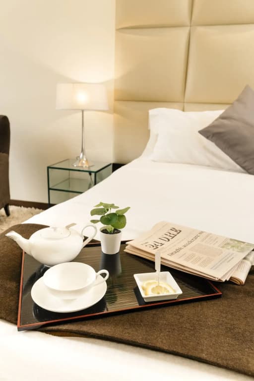 Hotel Cosmopolitan - photo 8