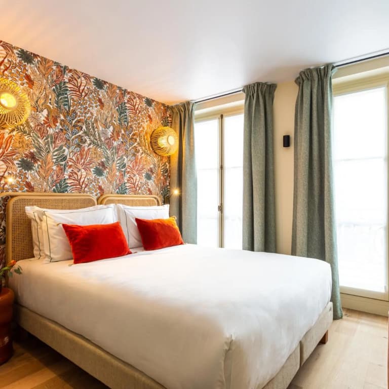 Hôtel Bonsoir Madame - photo 26