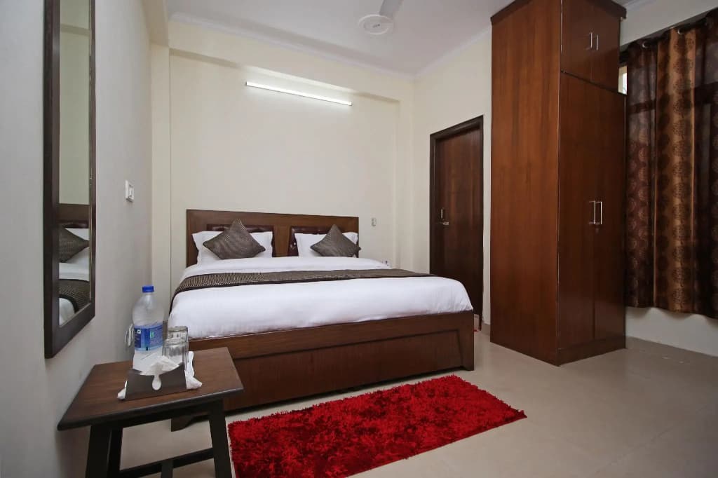 OYO 9273 Surya Palace - photo 5