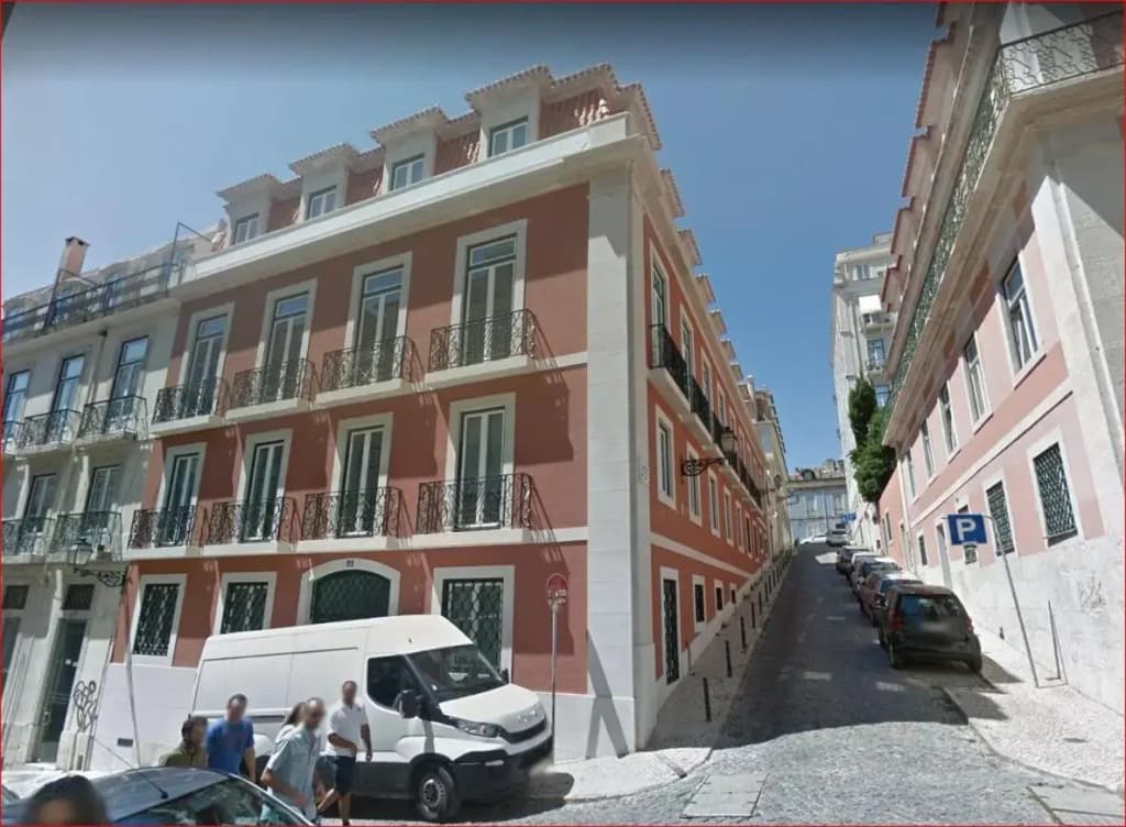 Chiado modern apt with ac elevator green terrace - photo 1