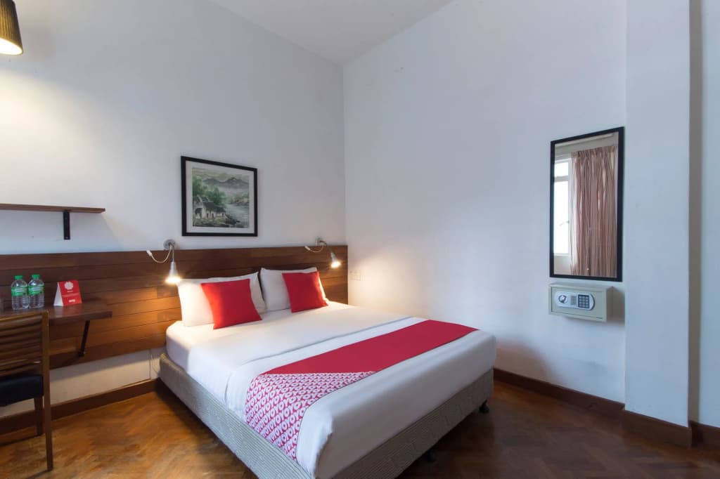 Lodge Paradize Hotel by OYO Rooms - photo 4