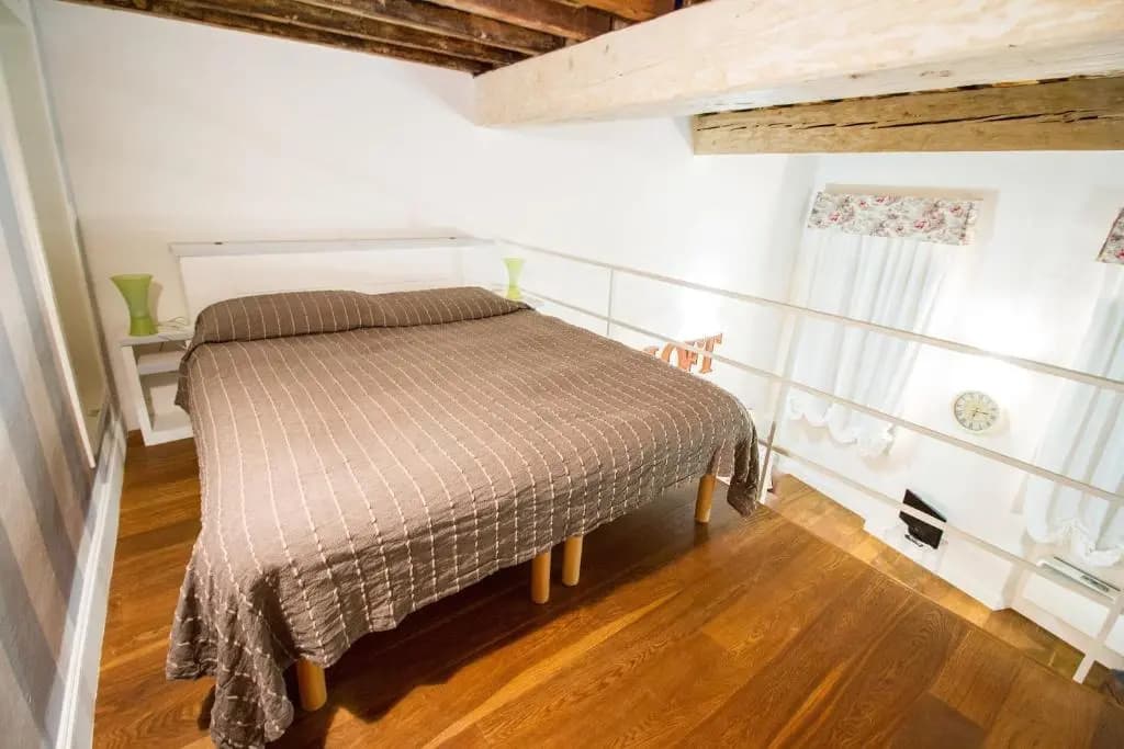 Charming Santa Croce Loft - photo 2