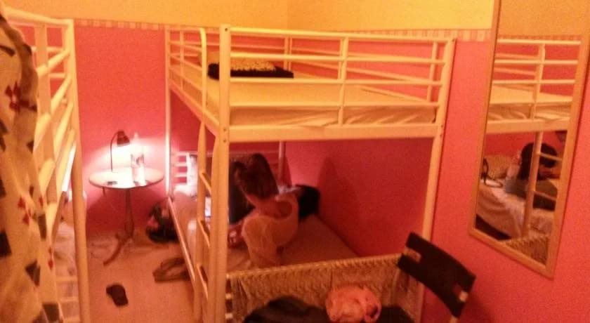 Oleander Hostel - photo 14