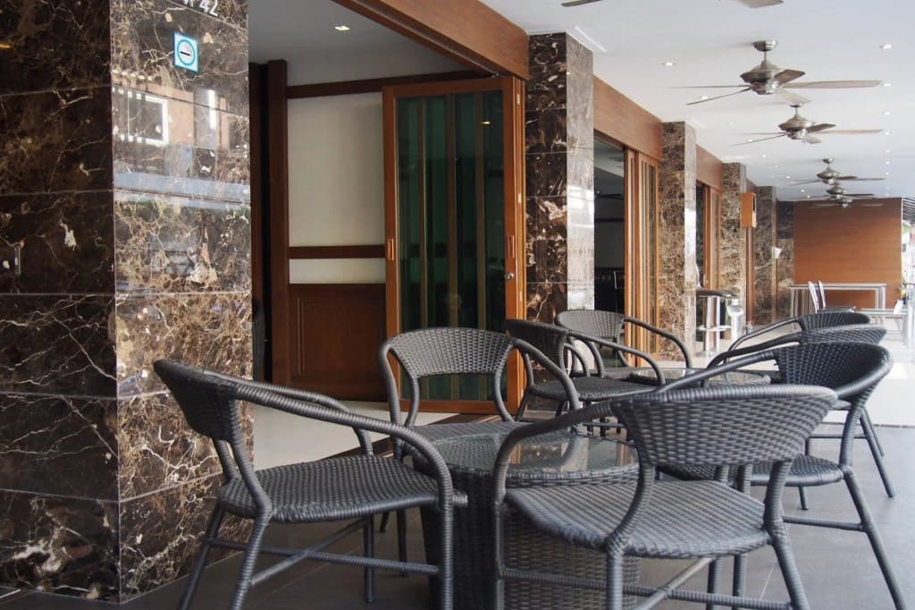 Honey Inn - photo 20