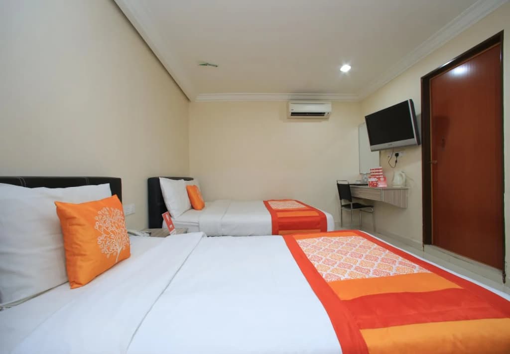 OYO 115 Hotel Safari 1 - photo 5