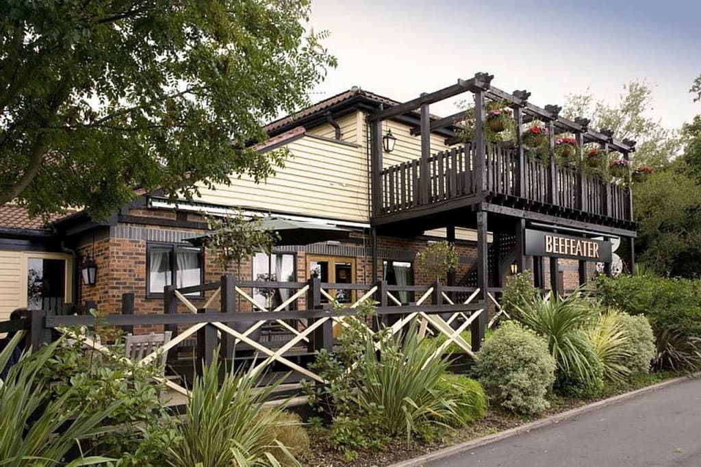 Premier Inn Chessington - photo 11