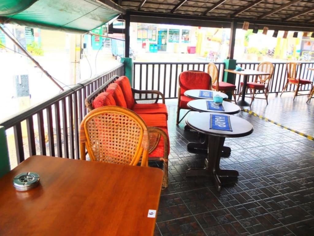 The Caddy Shack Inn - photo 12