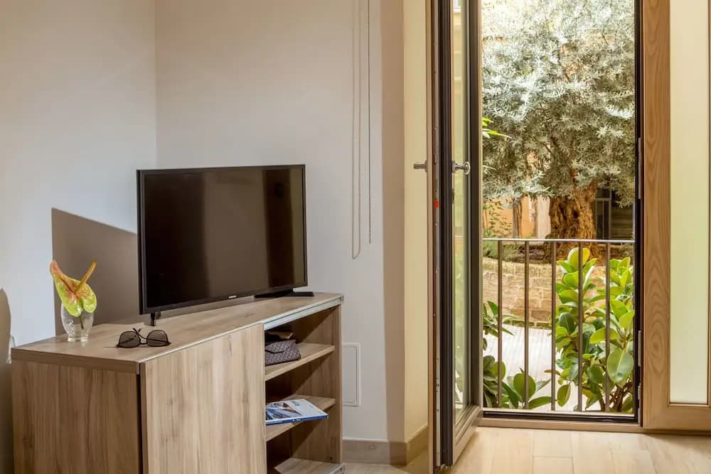 Vatican Suites Apartments - photo 7