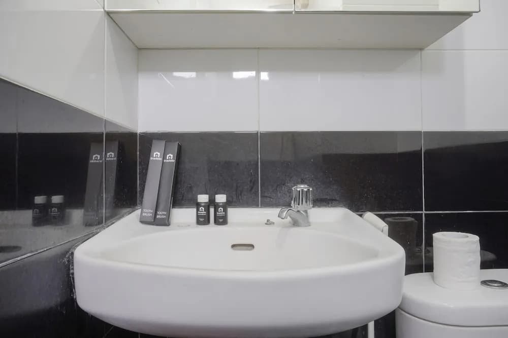 Cozy And Tidy 1Br At Kebagusan City Apartment - photo 8