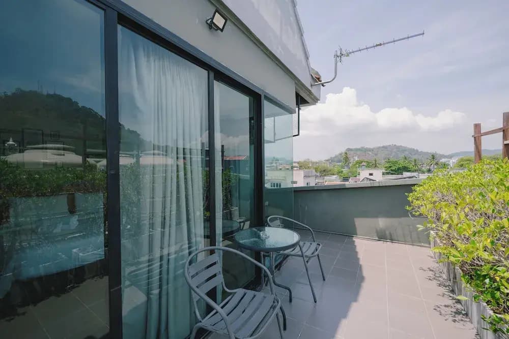 J & P Guest House - photo 8