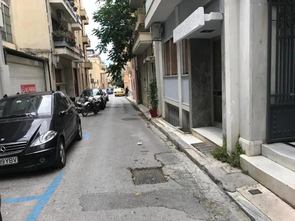 TONI'S Cosy Apartment next to Syntagma Square - main photo