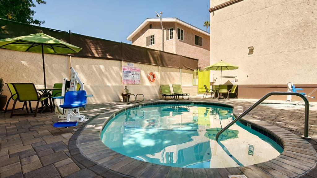 GlenRock Inn & Suites - photo 13