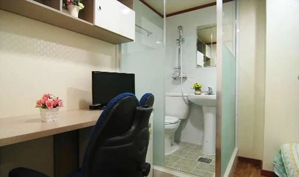 Single House - photo 10
