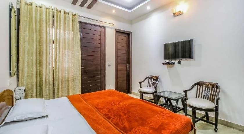 Stay Royal Bed  Breakfast - photo 24