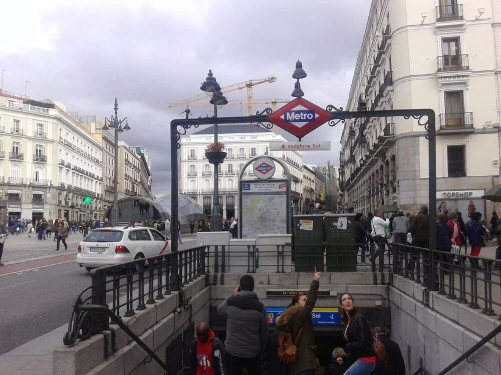 Parque del Retiro-Puerta de Alcala - photo 16
