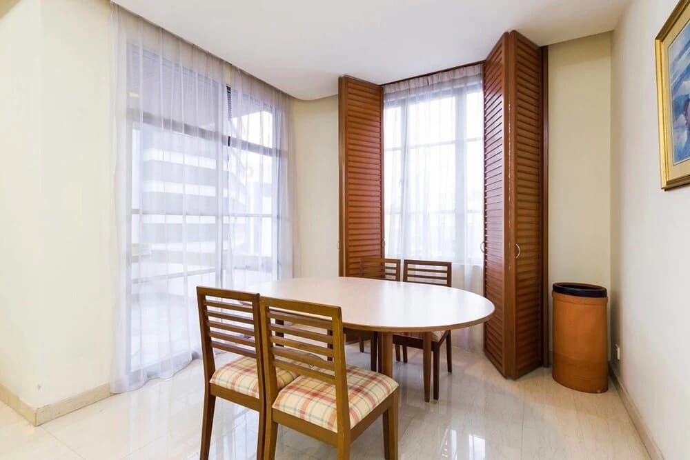 Classic Executive 2 And 1Br Apartment - photo 10