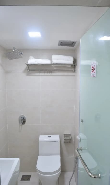 S Rose Hotel - photo 7