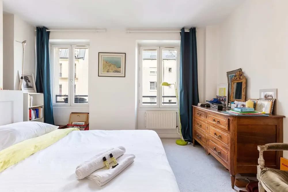 Warm and Homely Duplex Near Montmartre, Fits 5 - photo 2