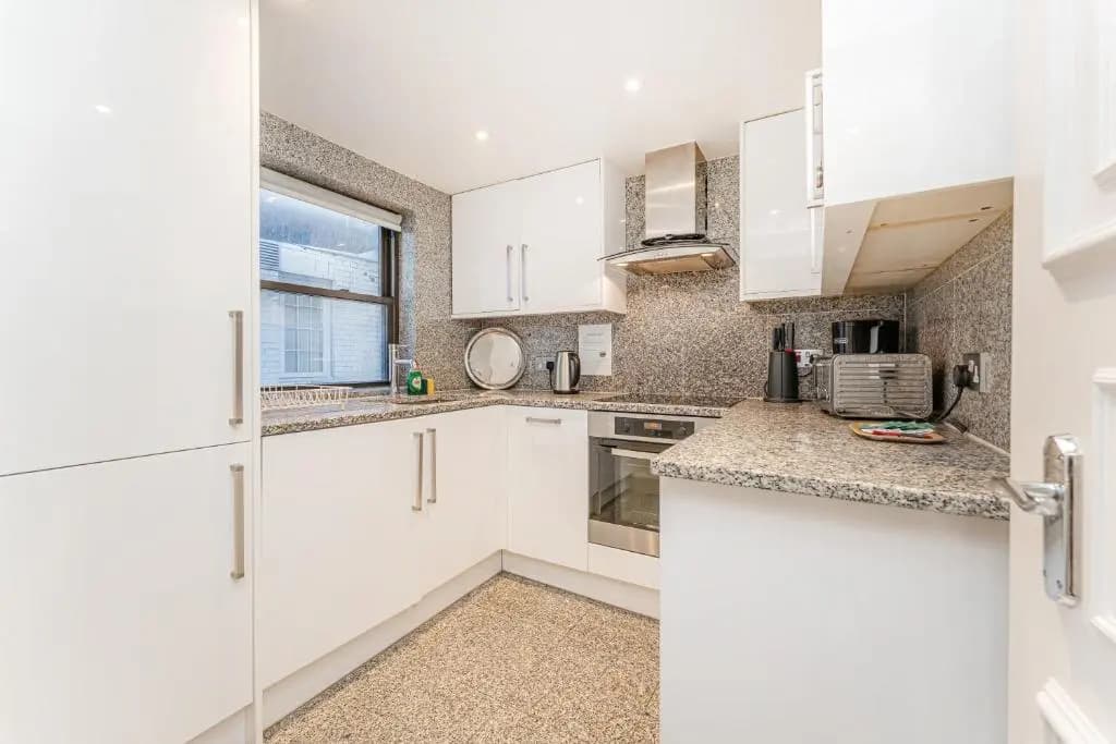 Mayfair House - photo 17