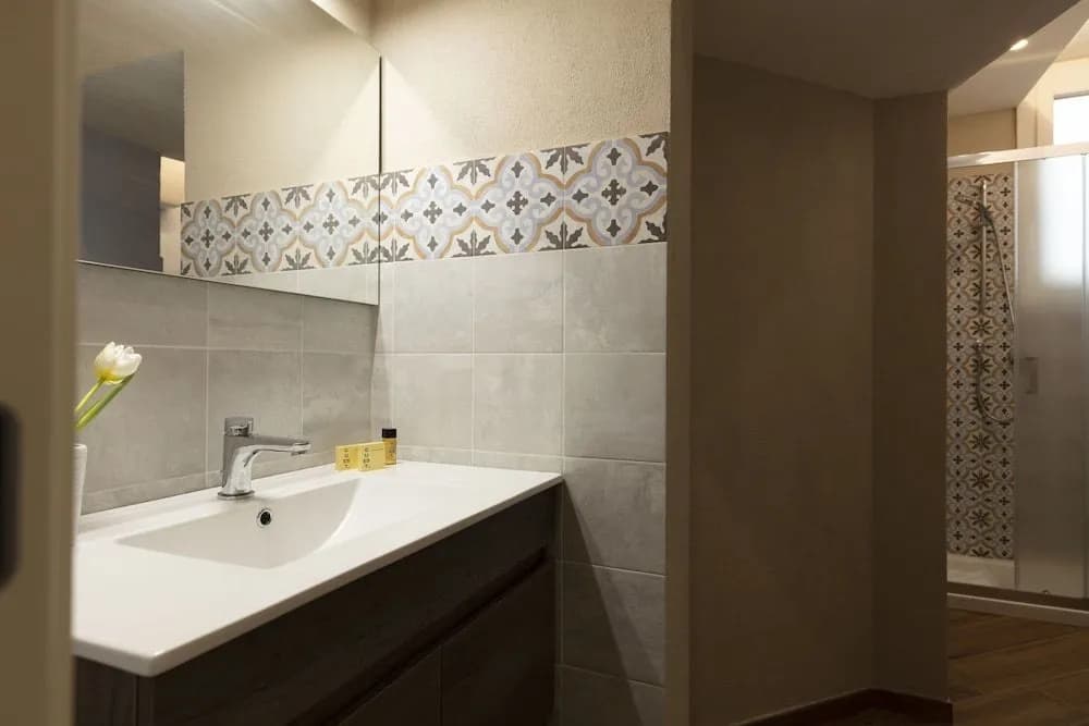 Roommo Apartments - photo 8