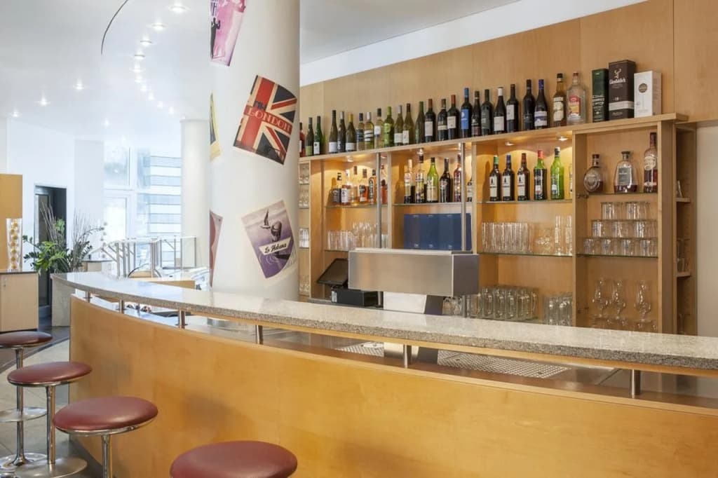 ibis Styles Berlin-Treptow - photo 11