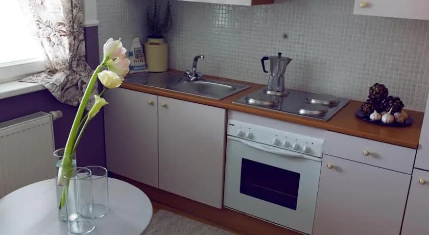 Larogy's Place - photo 8