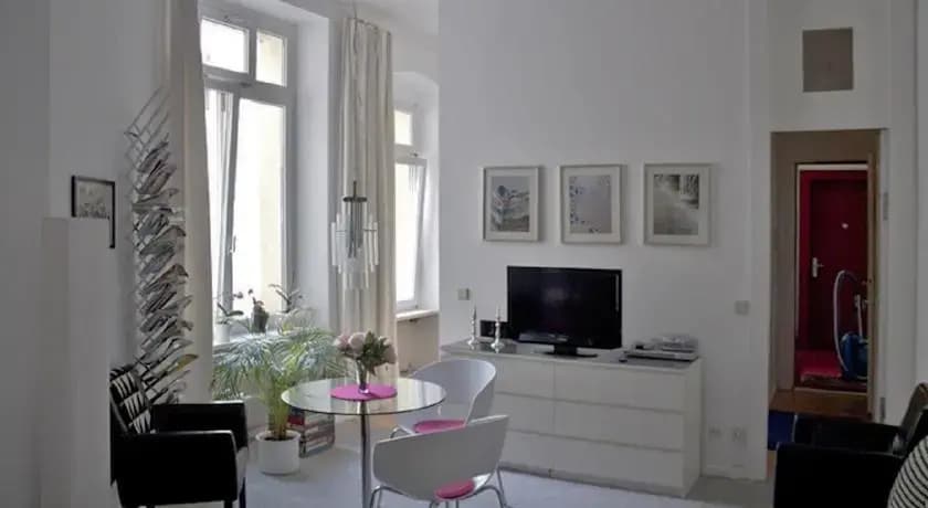 Ber.Ho. Apartments Kollwitzplatz - photo 4