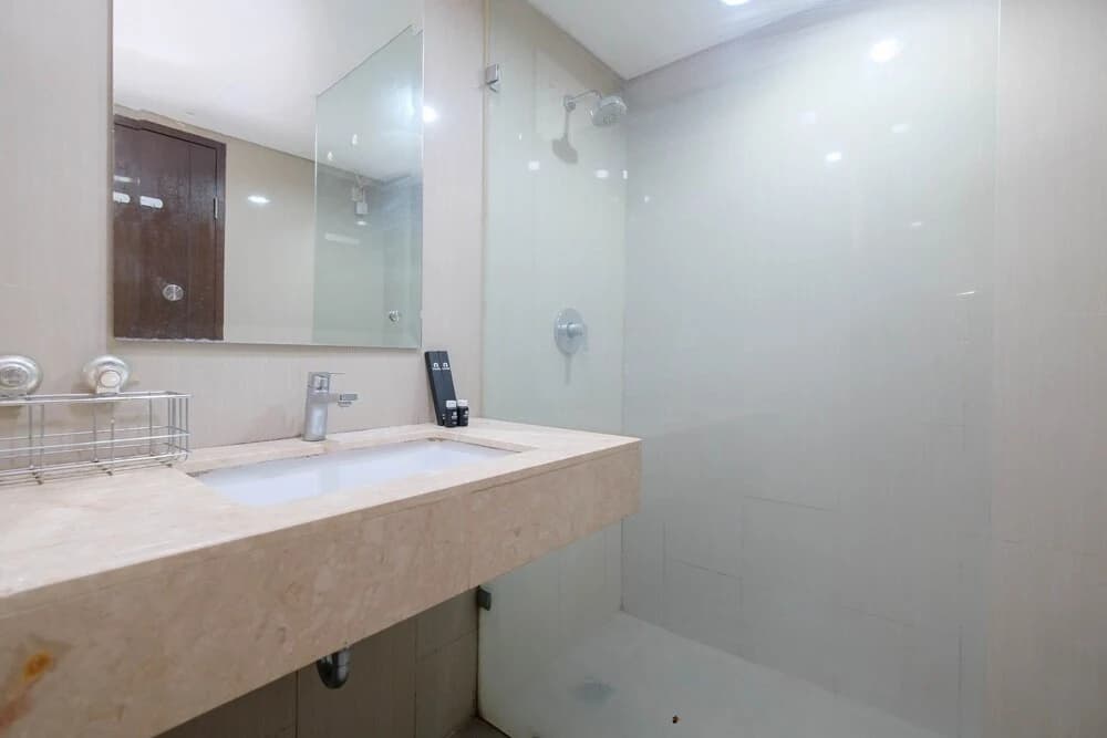 Strategic Location With New Furnished At Studio H Residence Apartment - photo 7